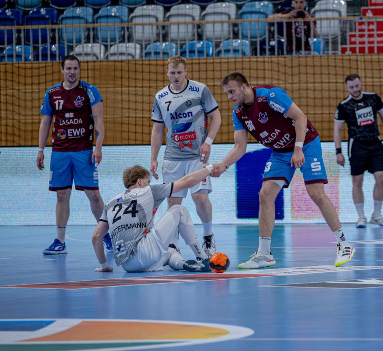 Klassenerhalt trotz Last-Second-Niederlage